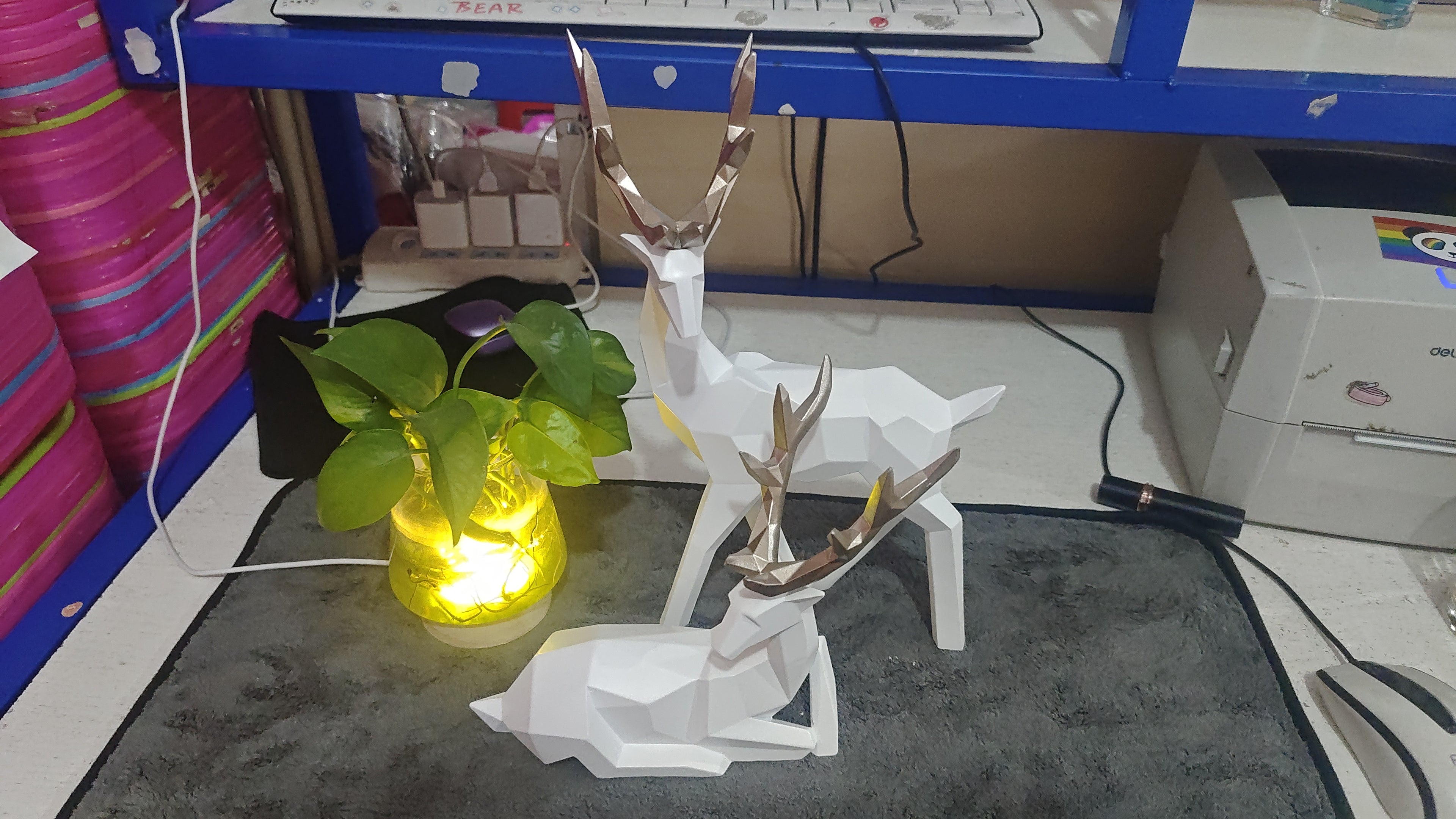 Deers Sculpture Resin Deer Statue Decoration Home Decor Statues Deer Figurines Modern Decoration Deers Table Ornament