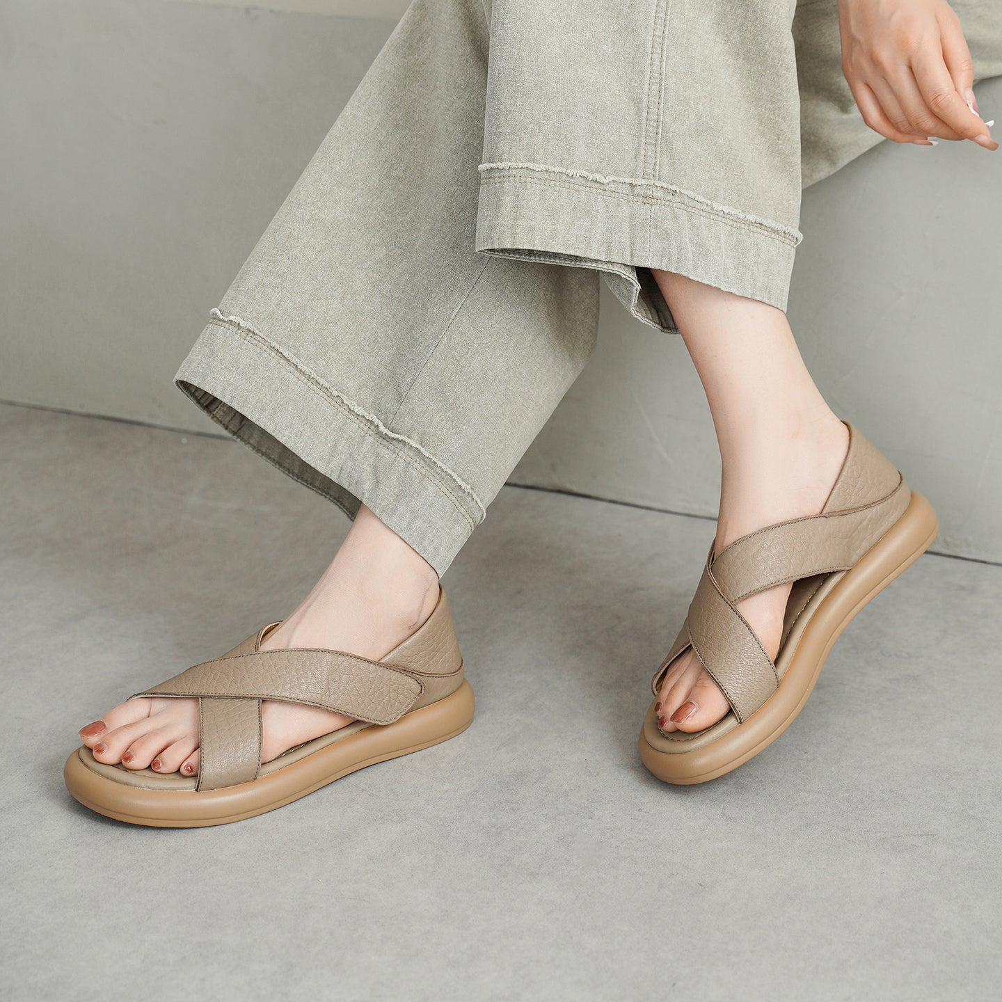 Women's Handmade Full-Grain Sheepskin Crisscross Strap Platform Sandals, Adjustable Flat Slingback Shoes