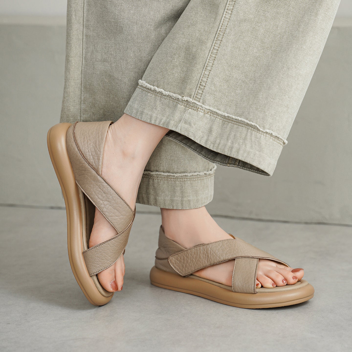 Women's Handmade Full-Grain Sheepskin Crisscross Strap Platform Sandals, Adjustable Flat Slingback Shoes